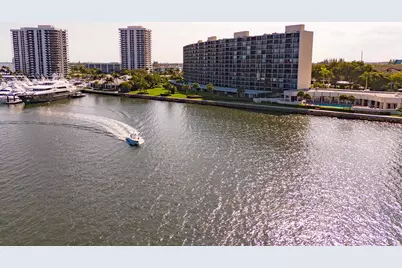 120 Lakeshore Drive #735, North Palm Beach, FL 33408 - Photo 2