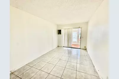 1080 Exeter E, Boca Raton, FL 33434 - Photo 10