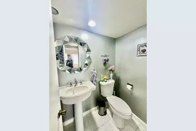 1080 Exeter E, Boca Raton, FL 33434 - Photo 12