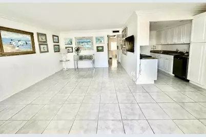 1080 Exeter E, Boca Raton, FL 33434 - Photo 6