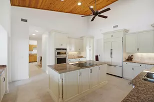 5201 SE Burning Tree Cir, Stuart, FL 34997 - Photo 16