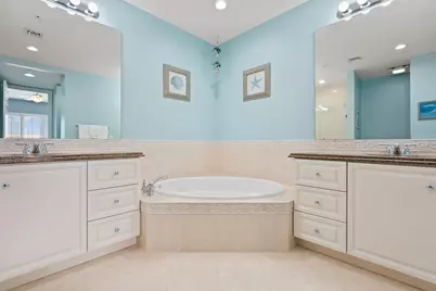 9 Harbour Isle Drive E #305, Hutchinson Island, FL 34949 - Photo 26