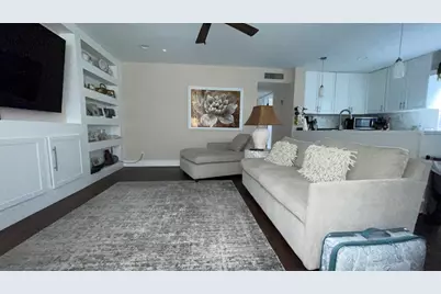 568 Burgundy L, Delray Beach, FL 33484 - Photo 2