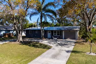 477 SE Asbury Ln, Port Saint Lucie, FL 34983 - Photo 20