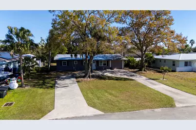 477 SE Asbury Lane, Port Saint Lucie, FL 34983 - Photo 22