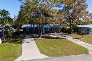 477 SE Asbury Ln, Port Saint Lucie, FL 34983 - Photo 22