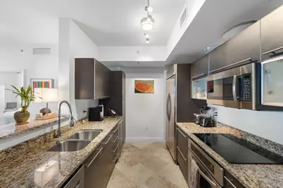 550 Okeechobee Boulevard #1407, West Palm Beach, FL 33401 - Photo 2