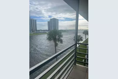 20 Yacht Club Drive #405, North Palm Beach, FL 33408 - Photo 2