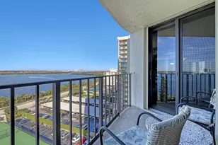 5420 N Ocean Dr, Singer Island, FL 33404 - Photo 32