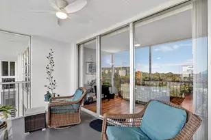 3960 Oaks Clubhouse Dr, Pompano Beach, FL 33069 - Photo 16