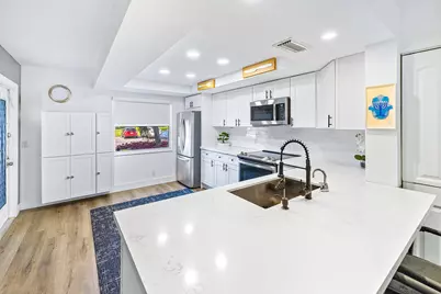 1018 Guildford A, Boca Raton, FL 33434 - Photo 4