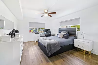 1018 Guildford A, Boca Raton, FL 33434 - Photo 16