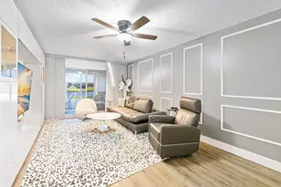 1018 Guildford A, Boca Raton, FL 33434 - Photo 10