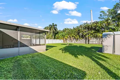 105 NE 2nd Place, Dania Beach, FL 33004 - Photo 28