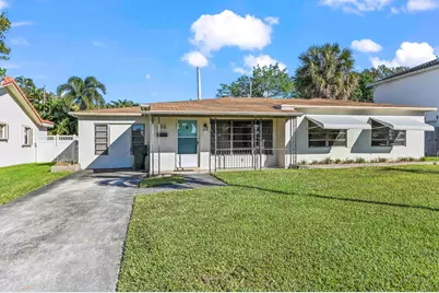 105 NE 2nd Place, Dania Beach, FL 33004 - Photo 2