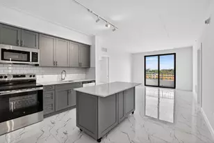 350 W Hidden Valley Blvd, Boca Raton, FL 33487 - Photo 2