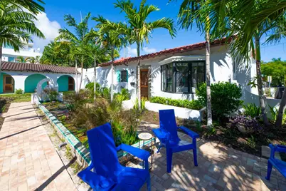 110 Marine Way Sevilla #2, Delray Beach, FL 33483 - Photo 2