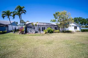 1103 Timberlane Cir, Greenacres, FL 33463 - Photo 2