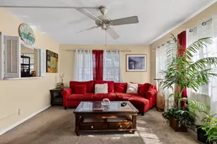 113 Windsor F, West Palm Beach, FL 33417 - Photo 4