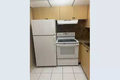 59 Brighton B #B, Boca Raton, FL 33434 - Photo 8