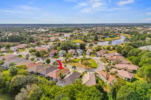 568 SW New Castle Cove, Port Saint Lucie, FL 34986 - Photo 2