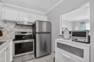 1034 Ashby D, Deerfield Beach, FL 33442 - Photo 10