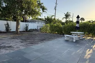 340 Leigh Rd, West Palm Beach, FL 33405 - Photo 16