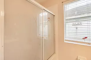 4135 Culpeper Ct, West Palm Beach, FL 33409 - Photo 24