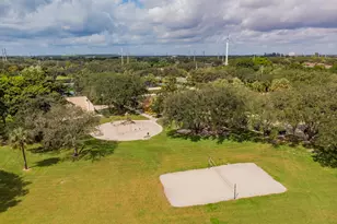 4135 Culpeper Ct, West Palm Beach, FL 33409 - Photo 46