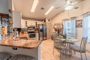 4135 Culpeper Ct, West Palm Beach, FL 33409 - Photo 10