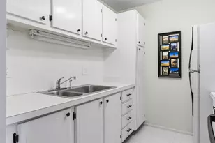 100 Doolen Ct, North Palm Beach, FL 33408 - Photo 6