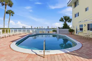 100 Doolen Ct, North Palm Beach, FL 33408 - Photo 16