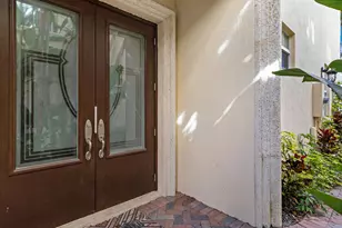 814 N Victoria Park Rd, Fort Lauderdale, FL 33304 - Photo 6