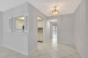 398 Sheffield Q, West Palm Beach, FL 33417 - Photo 12