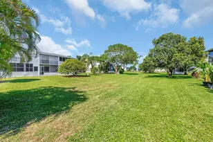 398 Sheffield Q, West Palm Beach, FL 33417 - Photo 32