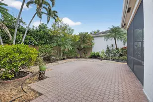 2409 NW 66th Dr, Boca Raton, FL 33496 - Photo 10