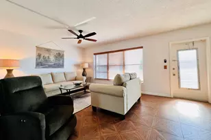 307 Wellington C, West Palm Beach, FL 33417 - Photo 4