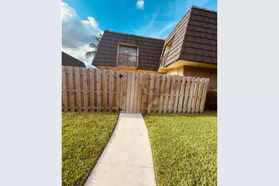 4626 Cherry Road, West Palm Beach, FL 33417 - Photo 4