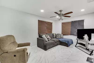 935 Orange Drive, West Palm Beach, FL 33403 - Photo 8
