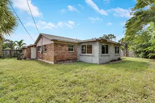 935 Orange Dr, West Palm Beach, FL 33403 - Photo 20