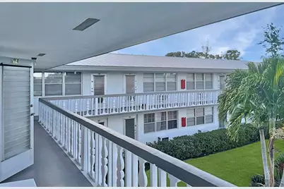 94 Northampton E, West Palm Beach, FL 33417 - Photo 10