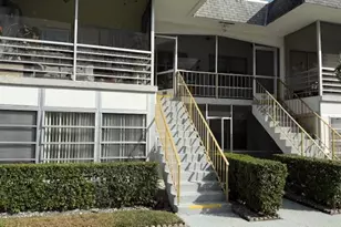 100 Stratford H, West Palm Beach, FL 33417 - Photo 2