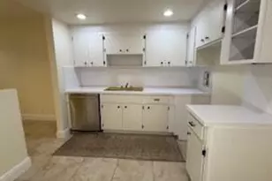 100 Stratford H, West Palm Beach, FL 33417 - Photo 8