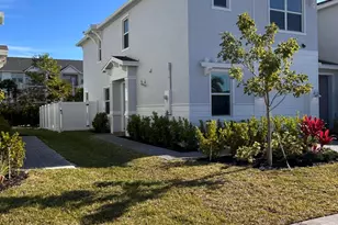 317 SE Crossoak Ln, Port Saint Lucie, FL 34984 - Photo 1