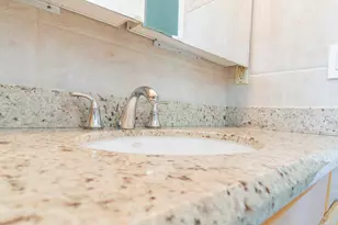 20341 NE 30th Ave, Aventura, FL 33180 - Photo 18