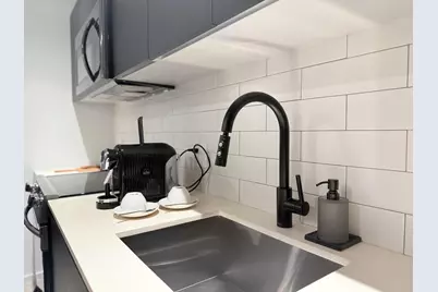 398 NE 5th Street #1715, Miami, FL 33132 - Photo 4