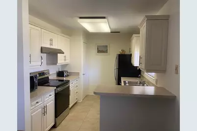 26 Lake Vista Trail E #201, Port Saint Lucie, FL 34952 - Photo 6