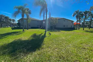 26 Lake Vista Trail E, Port Saint Lucie, FL 34952 - Photo 4