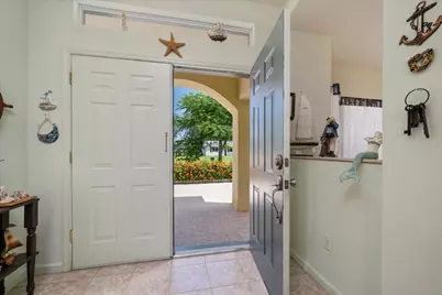 324 NE Gladiola Avenue, Port Saint Lucie, FL 34983 - Photo 4