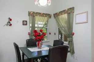 324 NE Gladiola Ave, Port Saint Lucie, FL 34983 - Photo 8